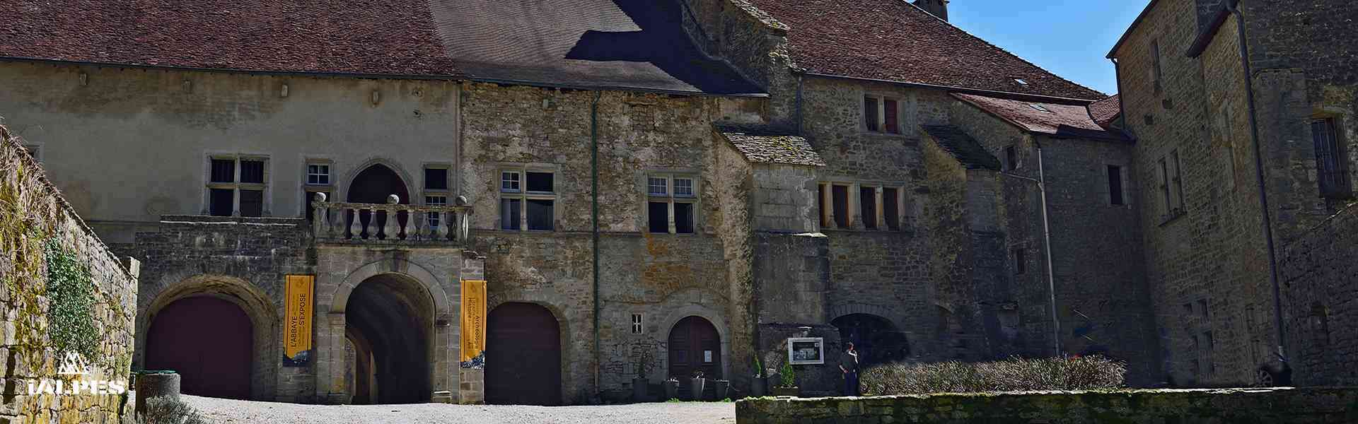 Abbaye de Baume-les-Messieurs, Jura