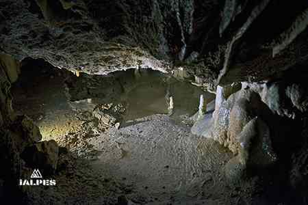 Grottes des Moidons, Jura