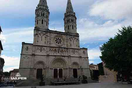 Dole, église Notre-Dame, Jura